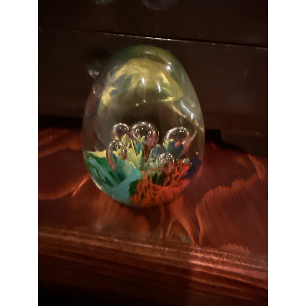 VTG Pier 1 Imports Art Glass Egg Paperweight Controlled Bubbles Blue Yellow Red